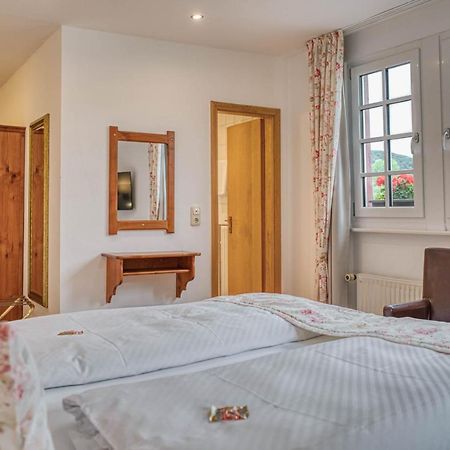 Altes Zollhaus Bed & Breakfast Байлщайн Екстериор снимка
